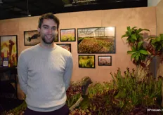 Justin van Carni Flora met zijn vleesetende planten display in Aalsmeer